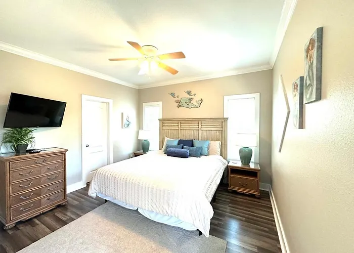 Apartment Sunshine 31c By Pkrm Pensacola